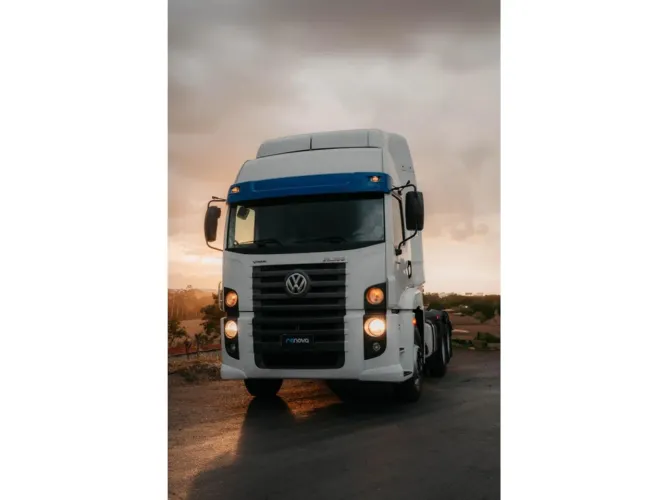 Volkswagen 25.360 2023