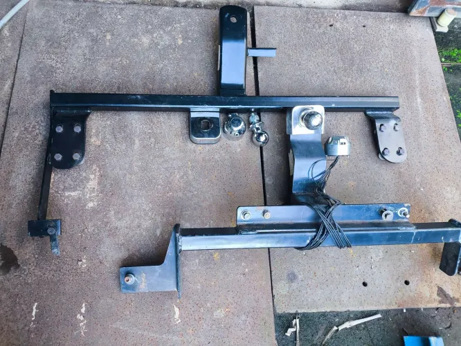 Engate para reboque da Chevrolet Montana e Fiat strada, leia o anúncio.