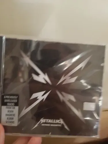 Cd metallica - beyond magnetic importado (lacrado)