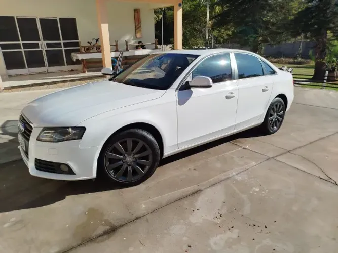 Audi A4 2.0T 2012 