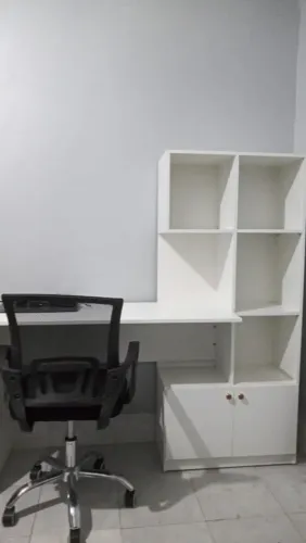 Mesa com estante 100% mdf 