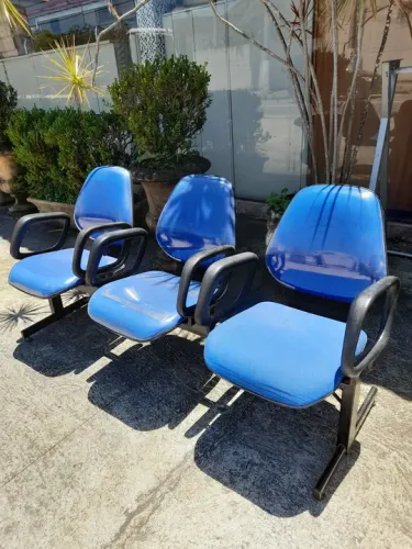 Conjunto de 3 Cadeiras de Escritório Azul Usada