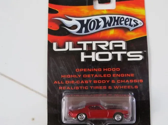 Hot Wheels Ultra Hots