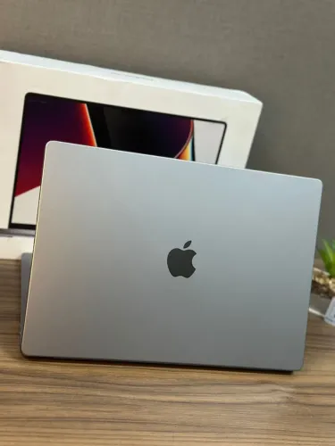 MacBook Pro 16 inch Processador M1 Pro 16GB 512GB SSD Com fonte original Apple e caixa