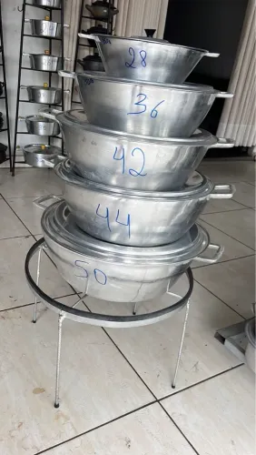 Tachos em Alumínio Batido - (a unidade) a partir de 90,00 reais - Diversos Tamanhos