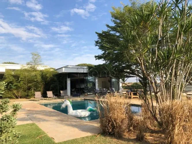 Casa com 5 quartos para Venda e Locação no Recanto das Flores, em Indaiatuba.