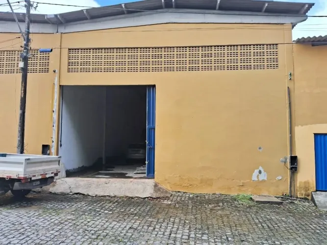 GALPÃO COMERCIAL em CAMAÇARI - BA, CASCALHEIRA