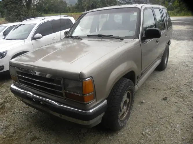 Ford Explorer 1994 Dourada Veiculo Destinado A Retirada De Peças