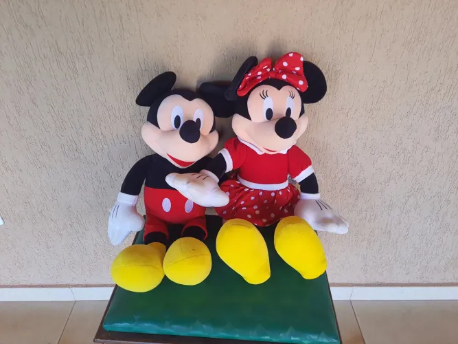 Mickey e Minnie pelucias originais