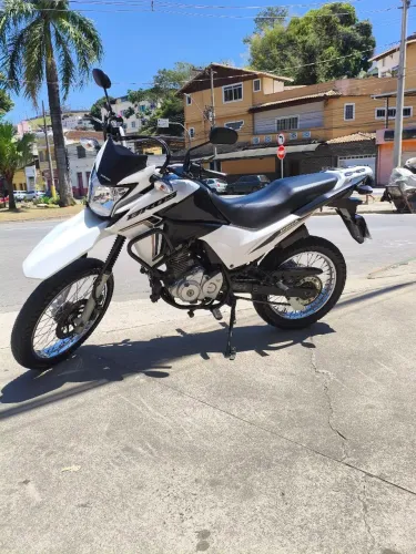 Vende se moto Bros ano 2022 completa 