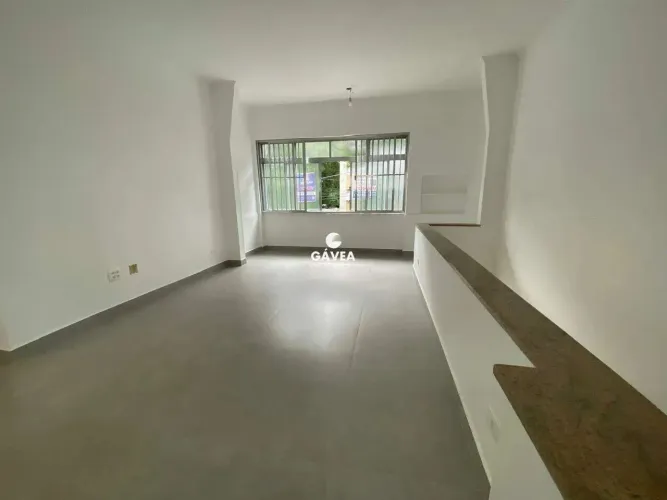 Sobrado à venda no Embaré em Santos.