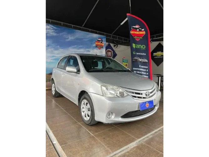 Toyota Etios 2013 1.3 xs 16v flex 4p manual