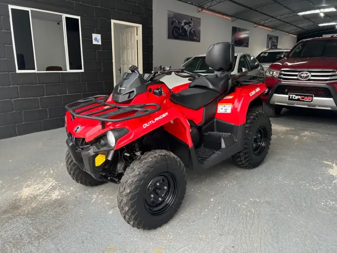 Quadriciclo BRP Can-Am Outlander Max 570 - Extremamente novo, para exigentes