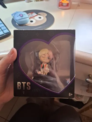 Action Figure BTS V
