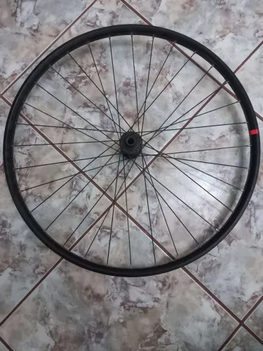Roda dianteira aro 27.5 cubo deore boost 32 furos passante (15X100)