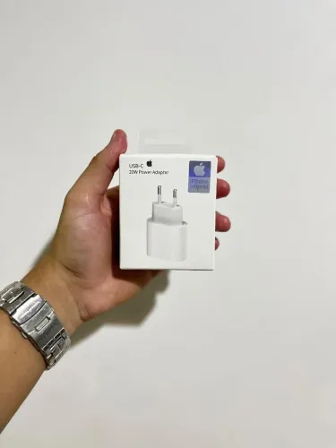 Fonte Apple USB-C 20W 1° Linha original