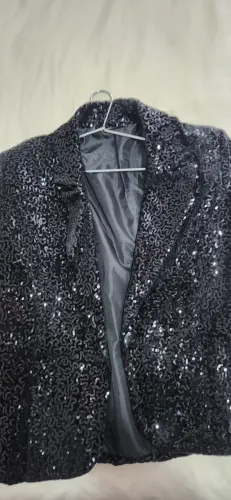 Blazer preto com paetês