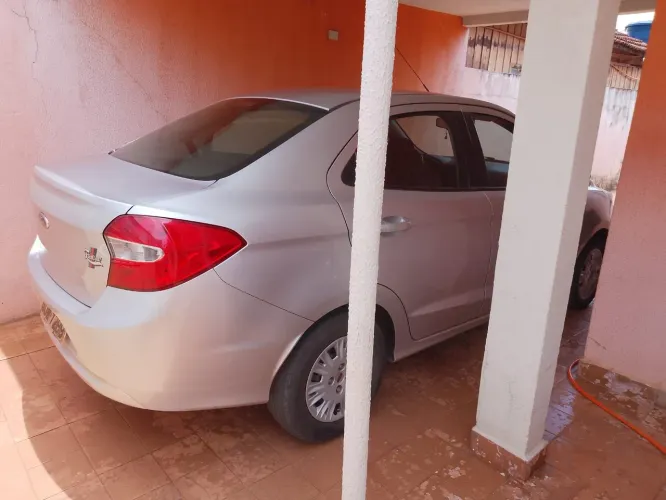 Ford KA+ Sedan 1.5 16V Flex 4P 2015