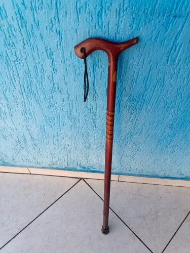 Bengala de Madeira novinha