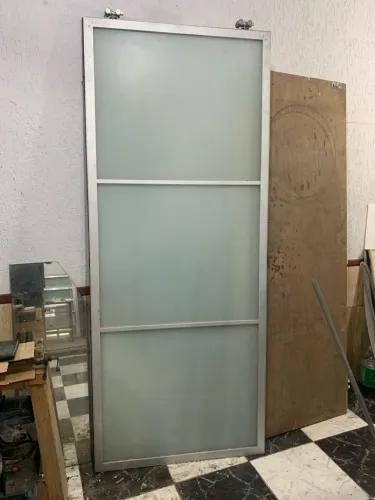 Porta de correr sacada Alumínio branco 2 folhas vidro liso A 237 L 97