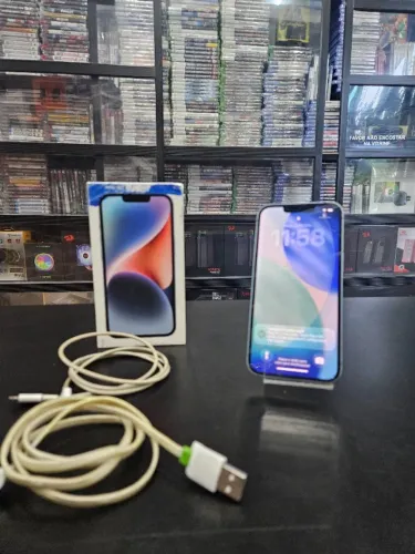 Celular Smartphone IPhone 14 Azul, 128GB Saúde da Bateria 84%