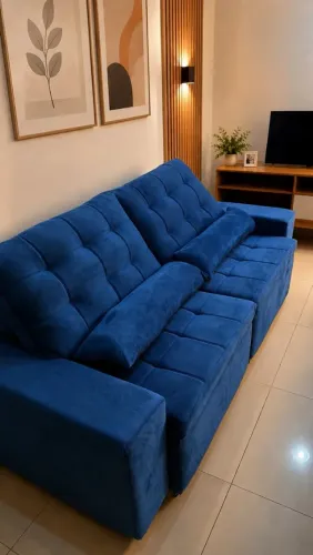 Sofá três lugares