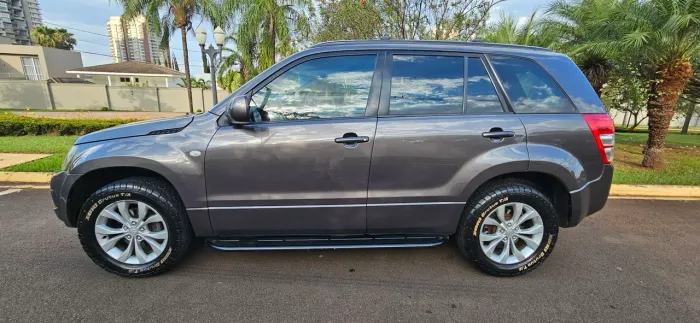 Suzuki Grand Vitara 2.0 16V 4x2/4x4 5P Aut. 2013