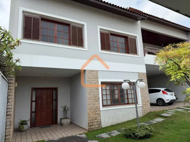 Casa com 3 dormitórios à venda, 279 m² por R$ 1.450.000 - Fátima I - Pouso Alegre/MG