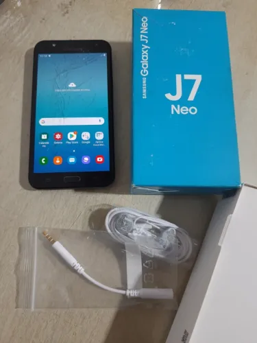 Samsung J7 neo funcionando, tela trincada