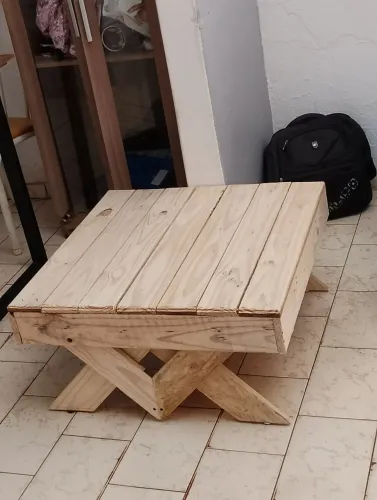 Mesinha de jardim 