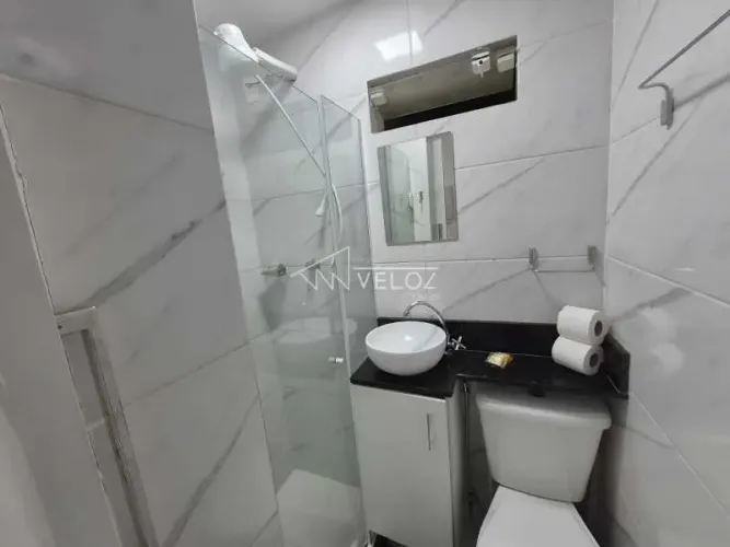 Studio : / Residencial / Santa Teresa
