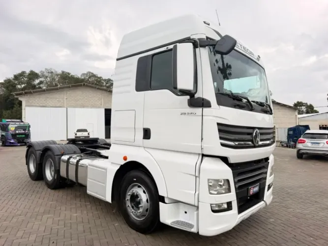 VW METEOR 29.520 6x4 ANO 23.