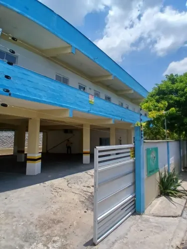 Apartamento 1 Dormitórios sendo suite. Flores/parque das Laranjeiras.