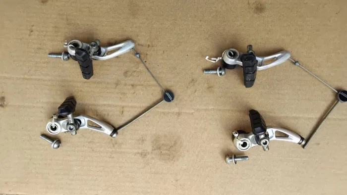 Freios cantilever shimano alivio MC11