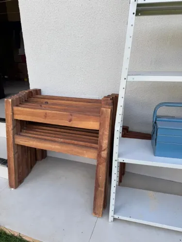 Cama de solteiro / armário e caixa ferramenta