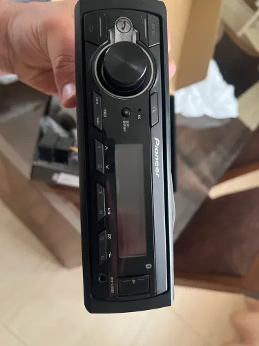 Pionner MVH-S218BT