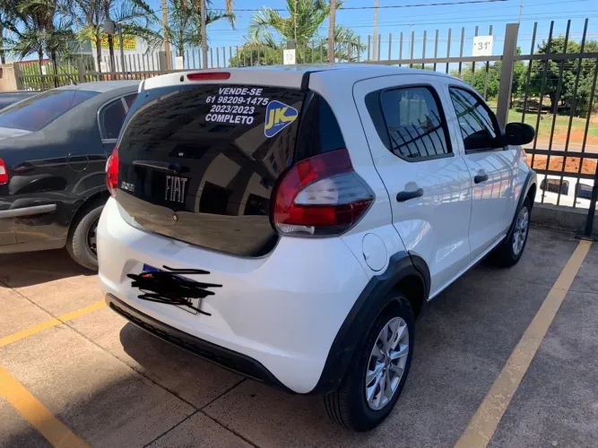 Fiat Mobi Like 1.0 Fire Flex 5P. 2023