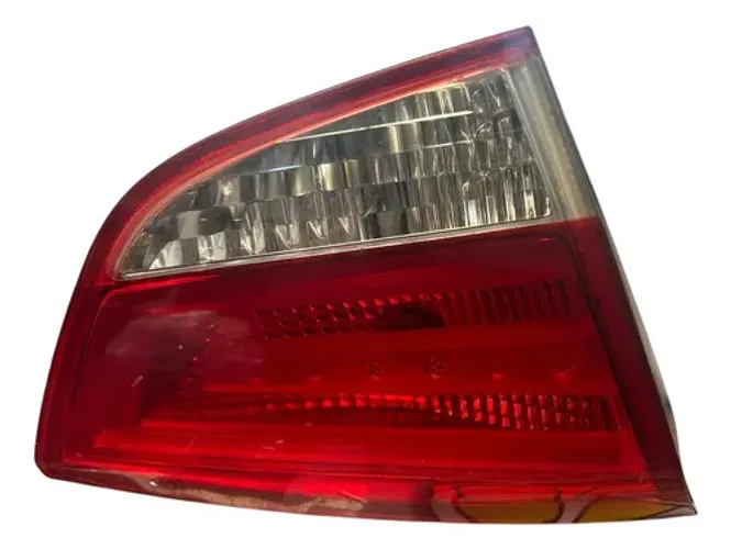 Lanterna Tampa Traseira L/e (924052s02)hyundai Ix35 10/15 Esquerdo/motorista Vermelho