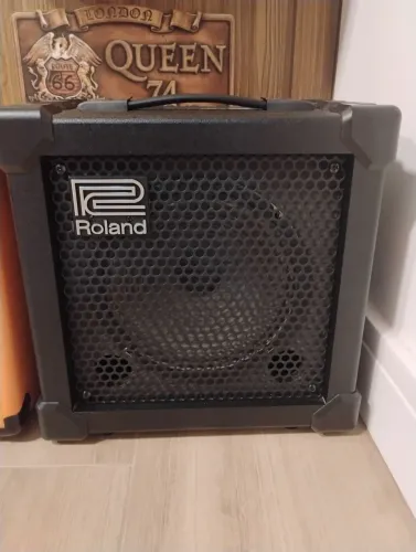 Amplificador Roland Cube 15 XL