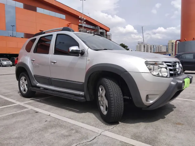Renault Duster Dynamique 2.0 Hi-flex 16V Aut. 2013