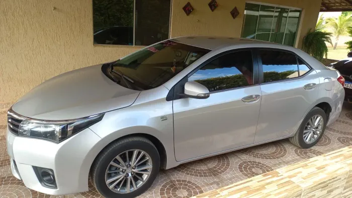 Toyota Corolla Altis 2.0 Flex 16V Aut. 2015