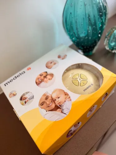 Vende-se extratora de leite Medela Swing - estado de nova!