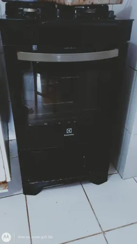 Fogão 4 bocas Eletrolux Forno deslizante.