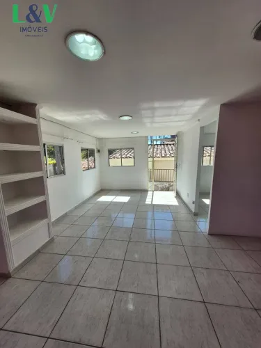 Ótimo ponto comercial com 2 salas e excelente localização.