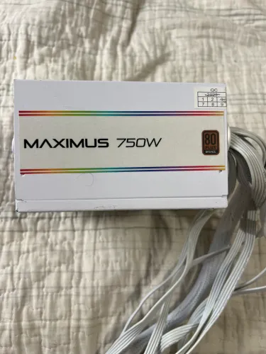 Fonte MAXIMUS 750w 80 Plus