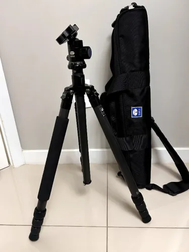 Tripé Sirui R-1204 Fibra de Carbono + Cabeça Ball Head + Bolsa