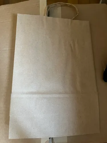Sacola de papel kraft tamanho "M" 32x23x10 cm