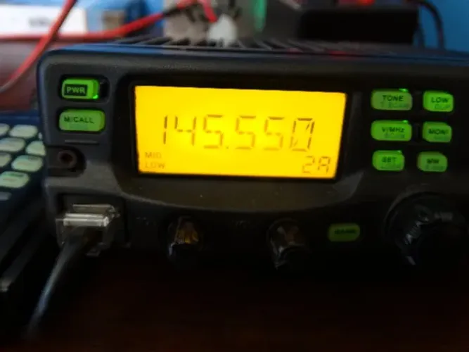 Radio VHF ICOM V 8000