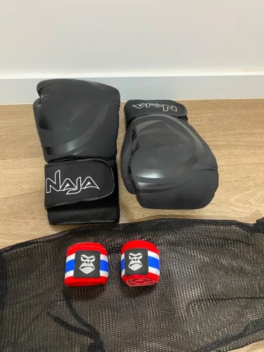 Luva de Muay Thai Naja