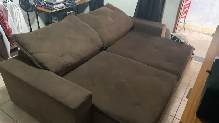 Sofá retrátil grande